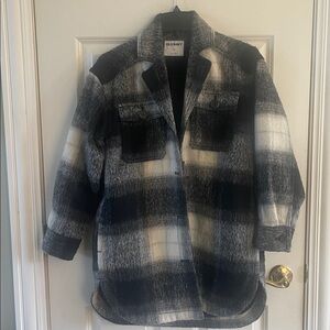 Old Navy flannel shacket. New with tags.  Woman’s XS